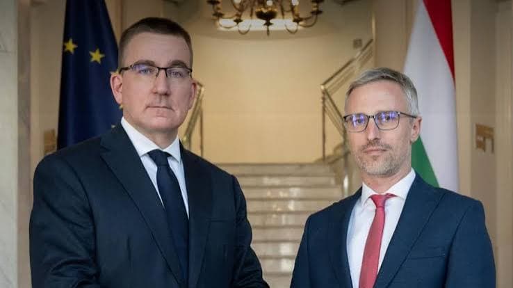 Feledy Botond: új magyar külügyi stratégia készül, teljes szakítás lesz az Orbán Balázs-féle MAGA-vonallal