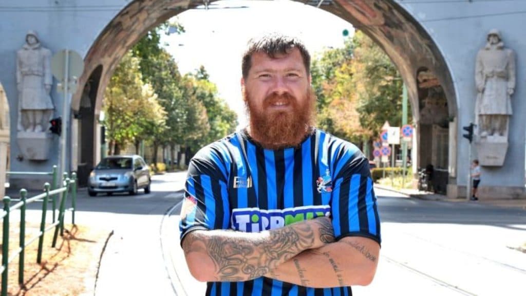 „Innen származom, itt születtem” – az NB II-be szerződött a magyar válogatott csatár