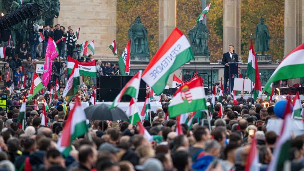 Friss mérés: apad Magyar Péterék népszerűsége, de Orbán Viktor sem örülhet
