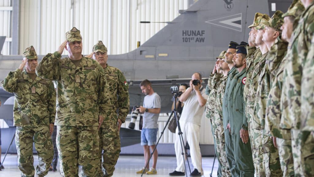 Államtitkár: A kormány megerősíti Magyarország helyét a NATO-ban