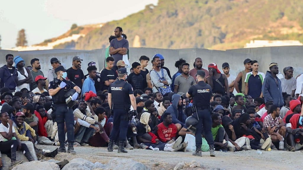 A Tisza-kormány év végéig meghosszabbítja a migrációs válsághelyzetet