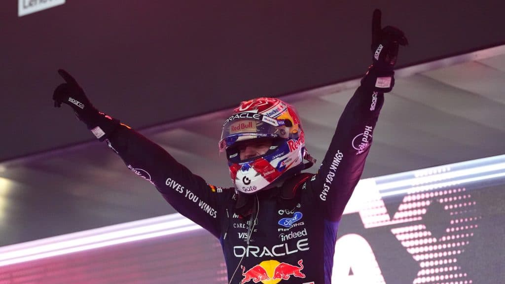 Verstappen-mestermunka Szingapúrban, tökéletes hétvégét zárt a holland