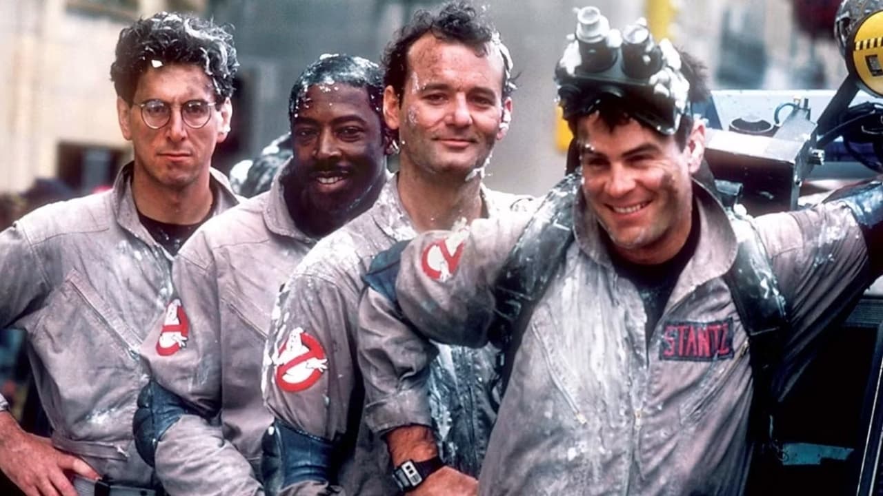 "Örülök, hogy elhagytuk a sisakot" - Dan Aykroyd megmutatta, hogy milyen lett volna a Szellemirtók eredeti szerkója, és bizony örülhetünk, hogy végül kidobták a kukába a dizájnt