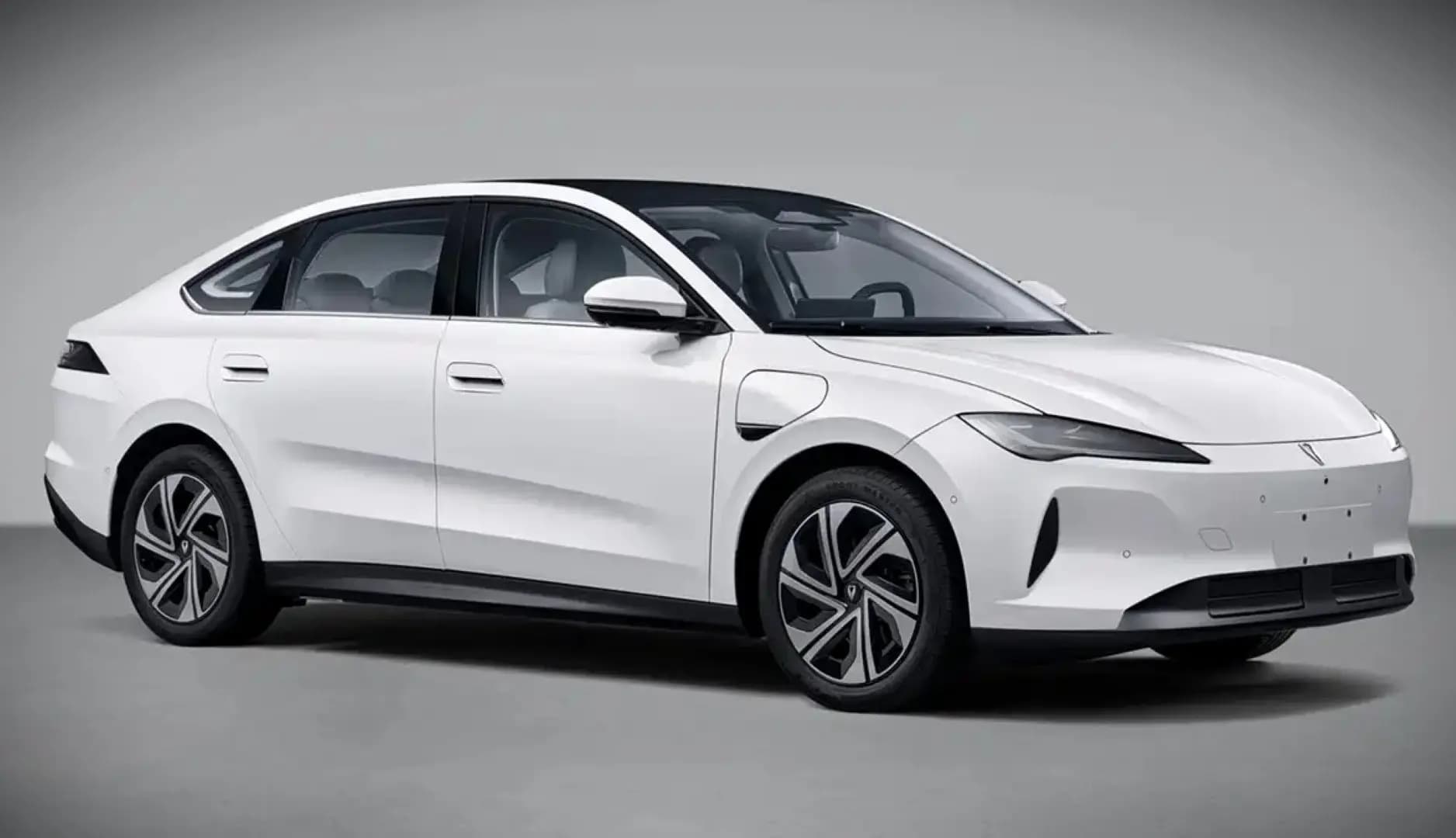 Jön az első tisztán elektromos Jetta, ám egy kis csavar is van a buliban!