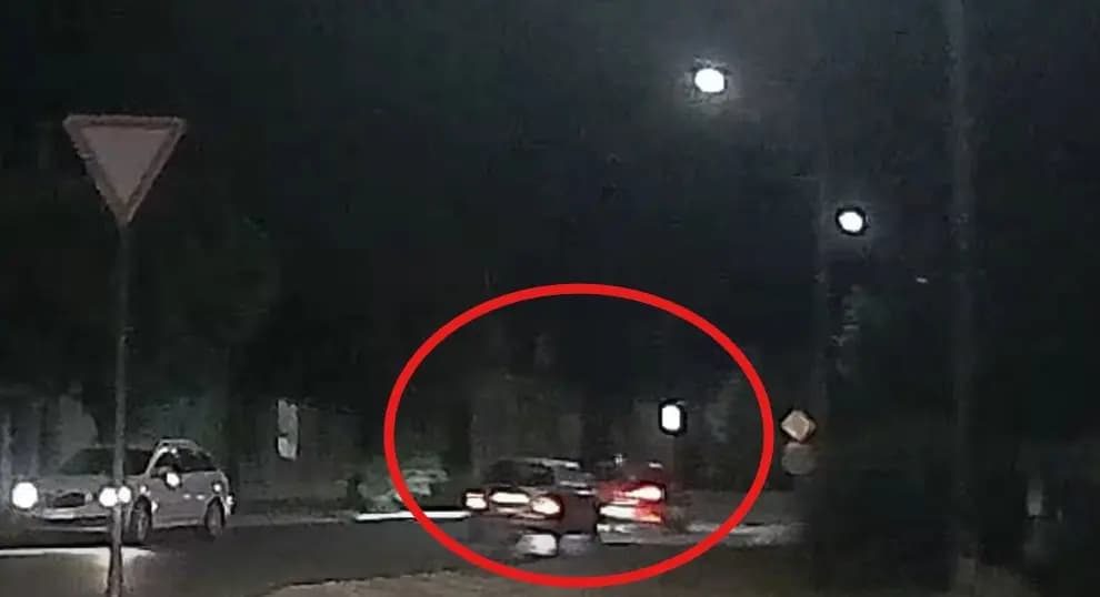 Videó: versenyezni akartak a jászberényi éjszakában, nem jutottak messzire!