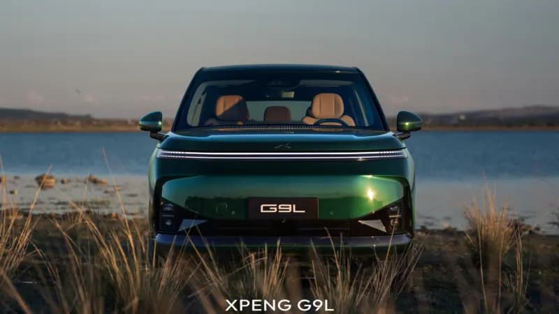 5 négyzetméteres utasteret és hangvezérlős hűtőt is kap az új Xpeng SUV