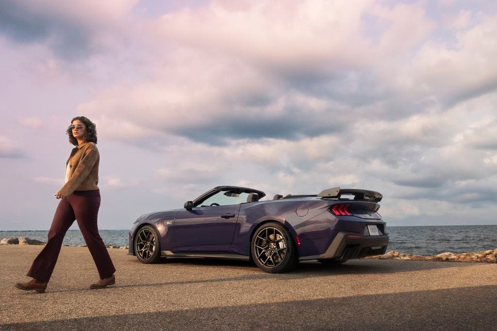 Megérkezett a közel 800 lóerős kabrió Mustang