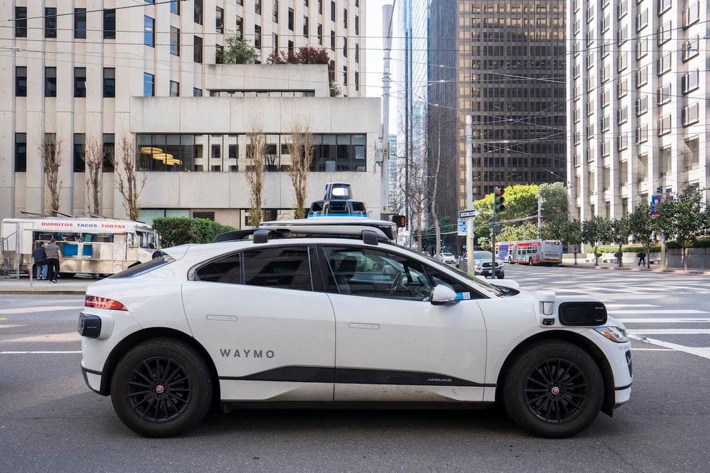 Nálunk 520 forint egy kilométer, a zágrábi robotaxi 700-ért kivisz a repülőtérre