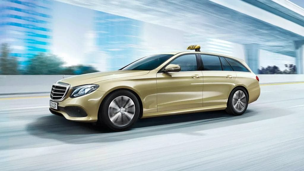 A Mercedes elengedte a taxisokat, de a BYD hódítása miatt visszatérne