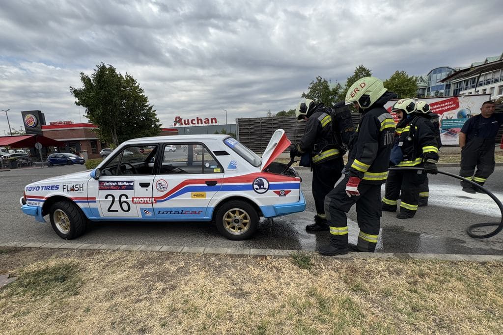Kigyulladt a Skodánk – hogy lesz így Balkan Rally?