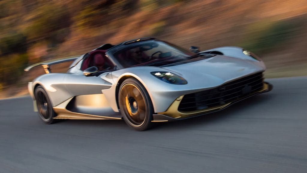 Ha nincs pénzed tetőre (csíra), itt az Aston Martin Valhalla Spider