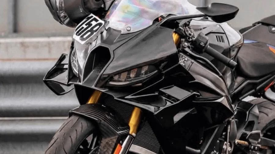 Érkezik a legmeredekebb utcai BMW