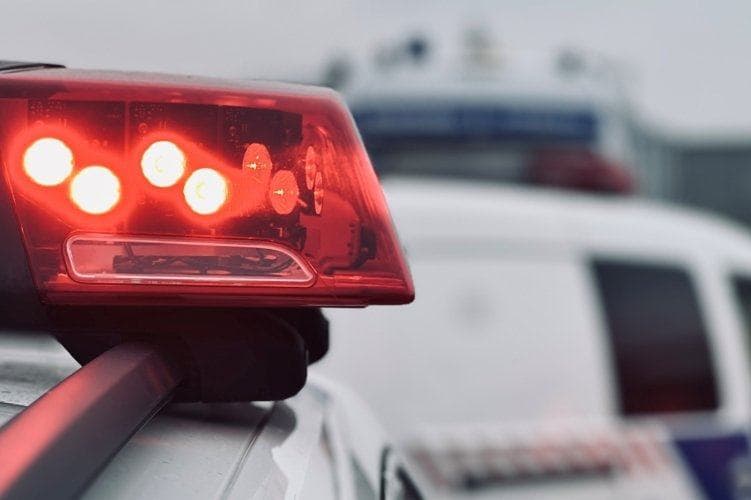 Óriásit repült és a levegőben pörgött egy kisbusz Budapesten
