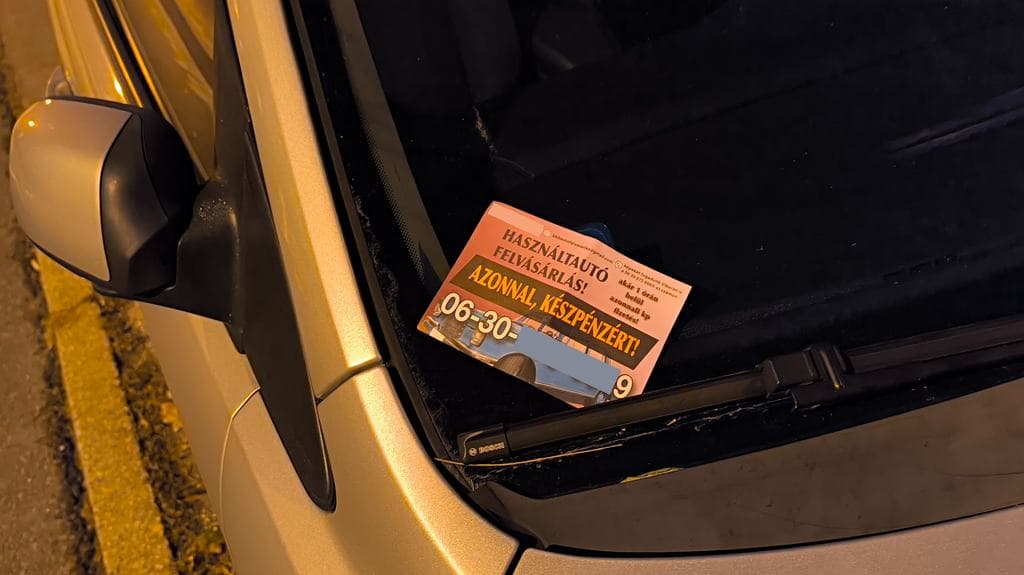 Cetlin üzente meg az őt kiborító szórólaposoknak, hogy nem eladó az autója