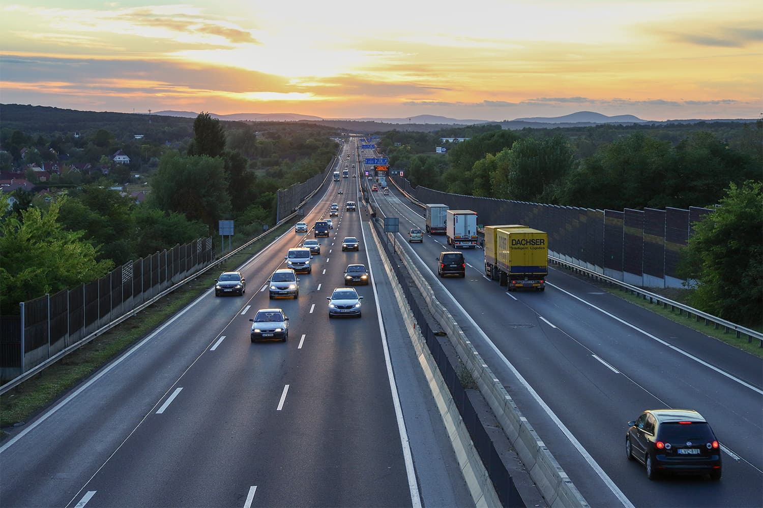 Tényleg hitványabb minőségű a magyar autópályák leállósávja a többinél?