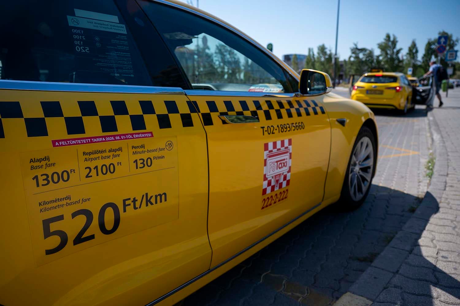 Ezt üzente a háborgó taxisoknak a budapesti reptér