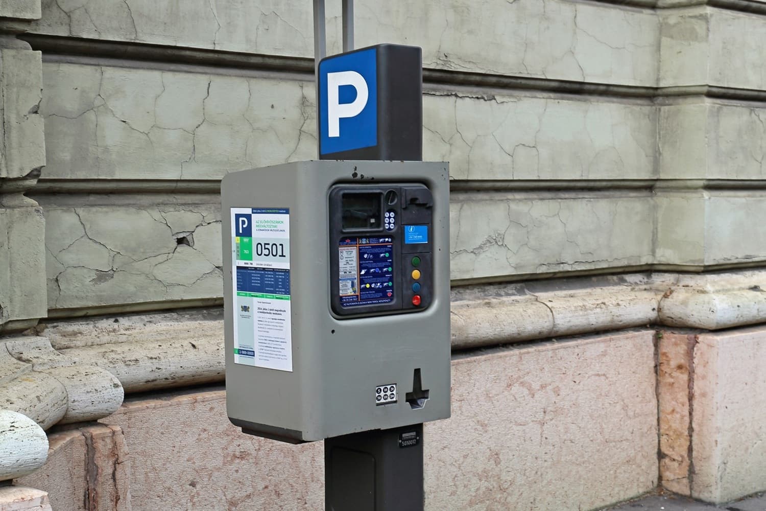 Most akár neked is lehet egy parkolóautomatád