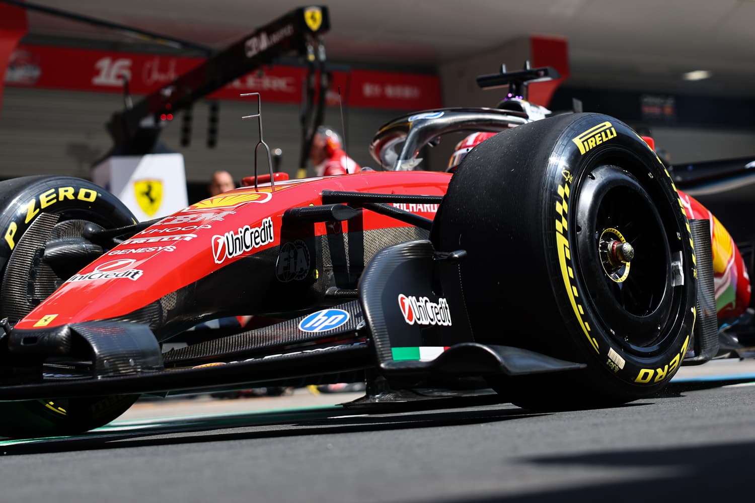 A pilóták helyett a mesterséges intelligencia segít jobbá tenni az F1 gumijait