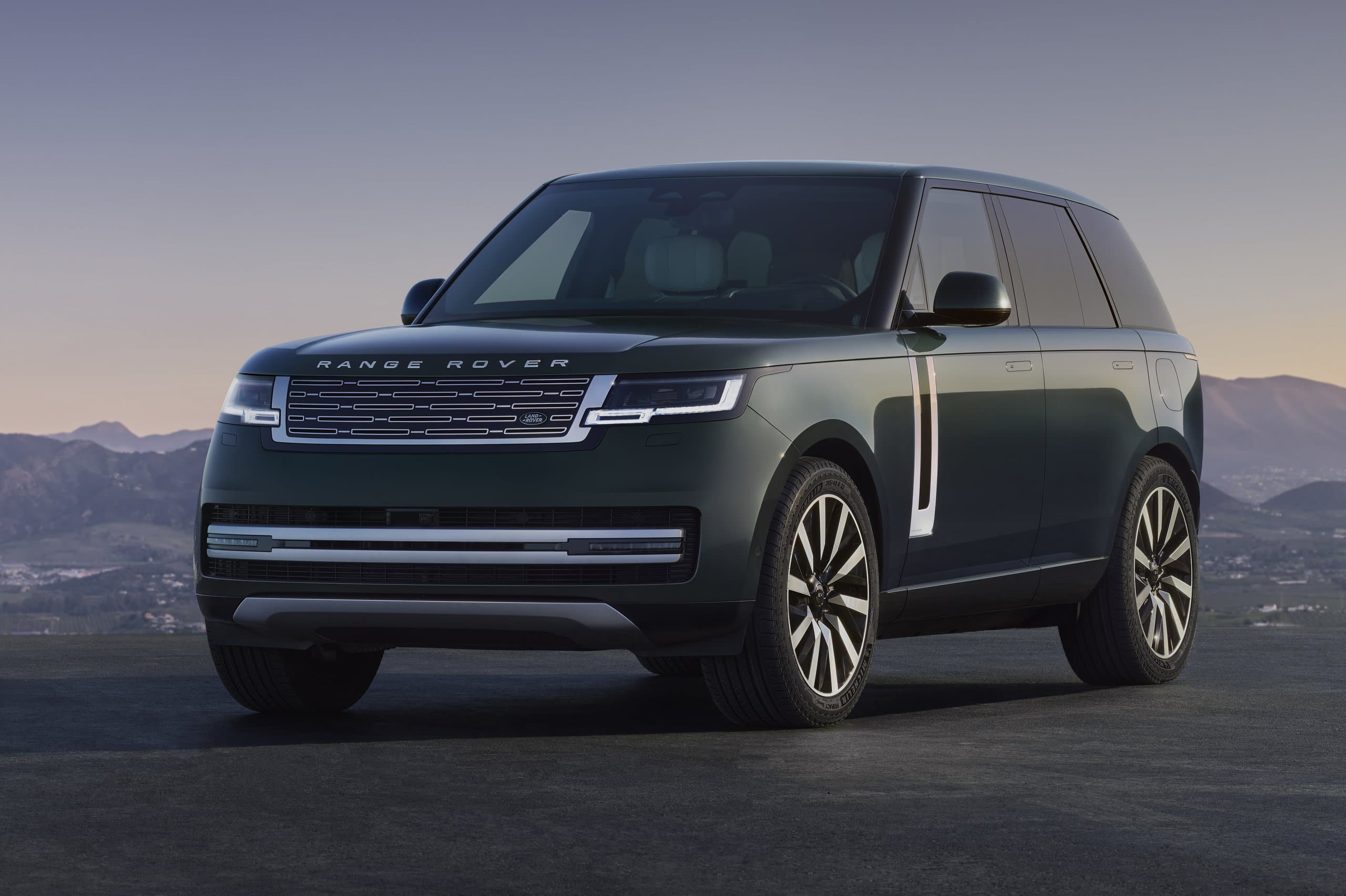 420 lóerős motorból kettőt is kapott ez a Range Rover