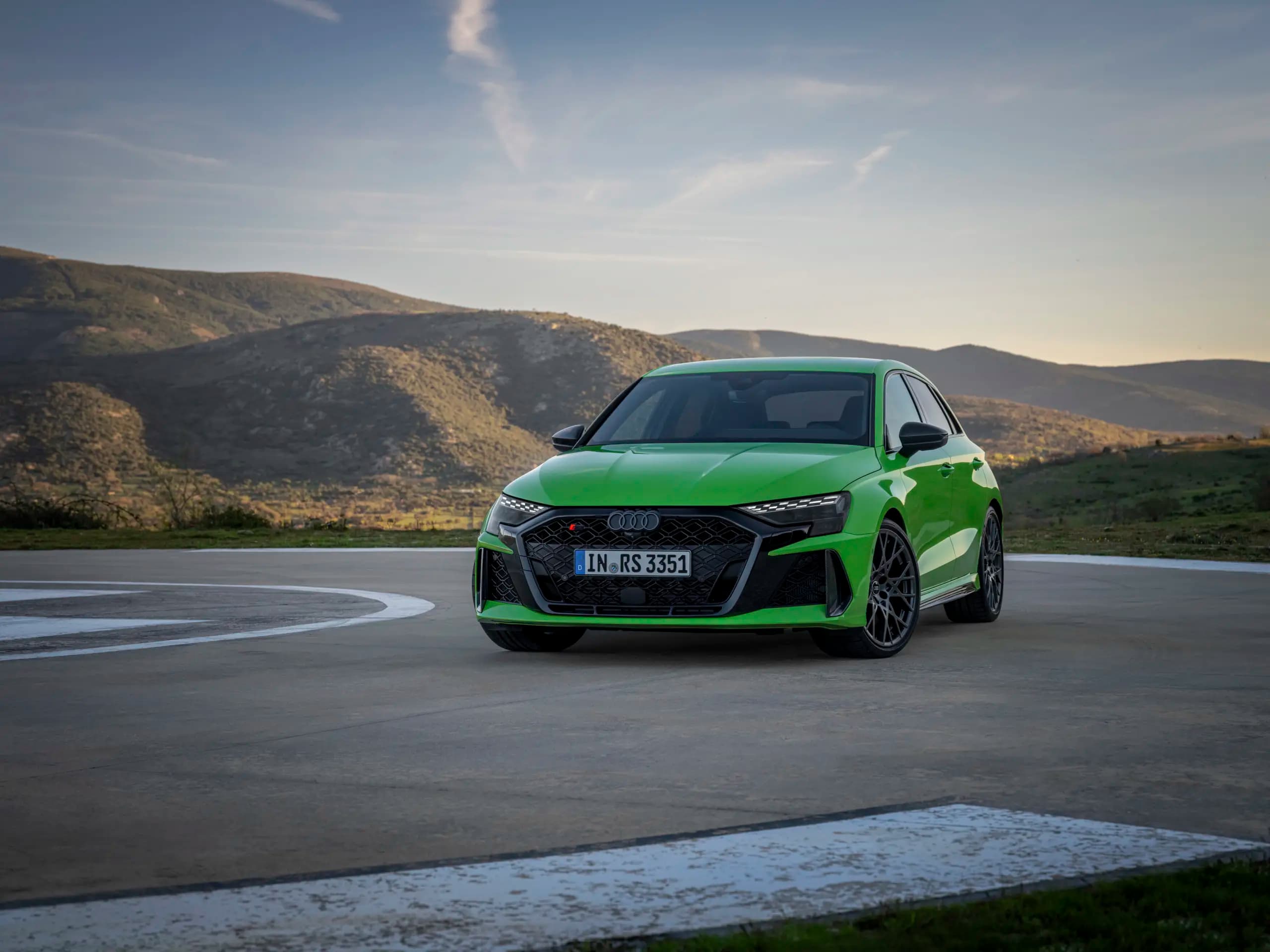 Kijátszhatja az emissziós szabályokat az Audi! Megmenekülhet a Győrben készülő ikonikus motor!