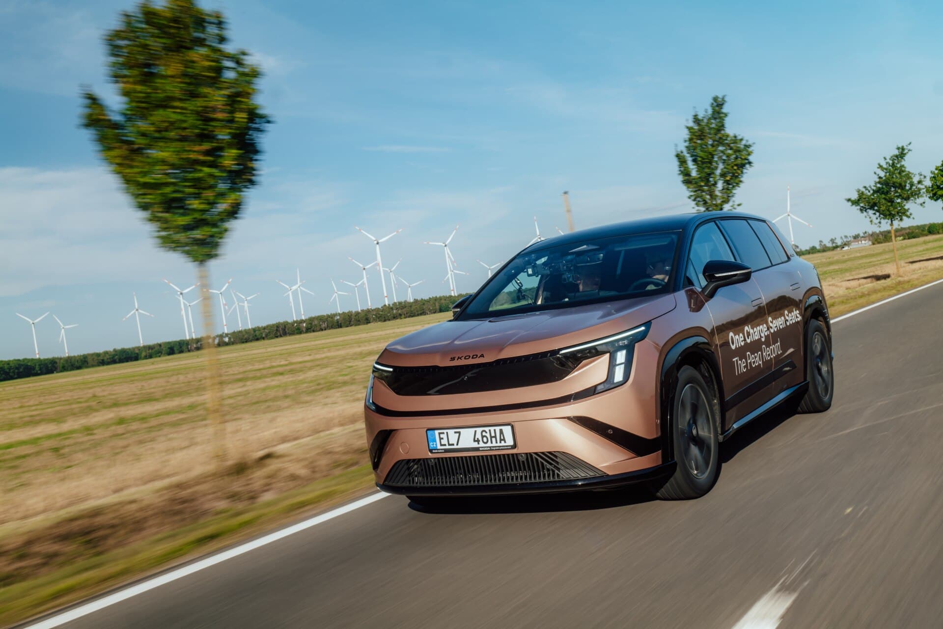 936 kilométert tett meg töltés nélkül a Škoda villany-SUV-ja!