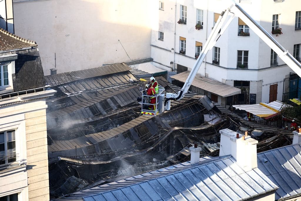 Négyszáz éves műemlék égett le Párizsban