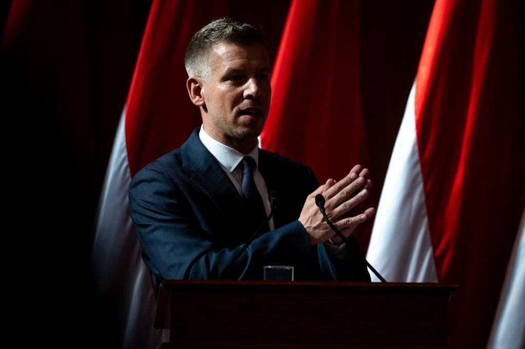 Magyar Péter egy mondattal osztotta ki a Fideszt és a Mi Hazánkat