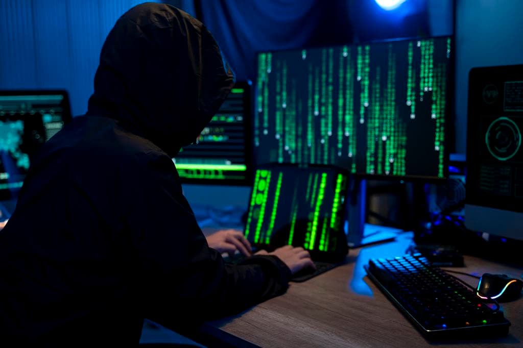Eltűntek a nyugdíjak a kincstárból? Napokig járkálhattak a hackerek a rendszerben, megszólalt a szakértő