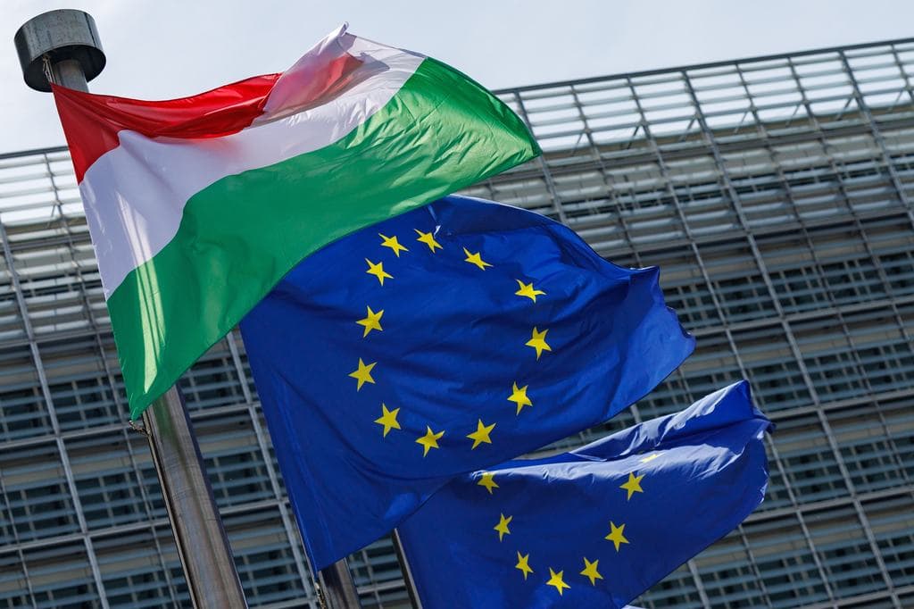 Két törvény eltörlésével szabadulna a kormány a napi egymillió eurós büntetéstől