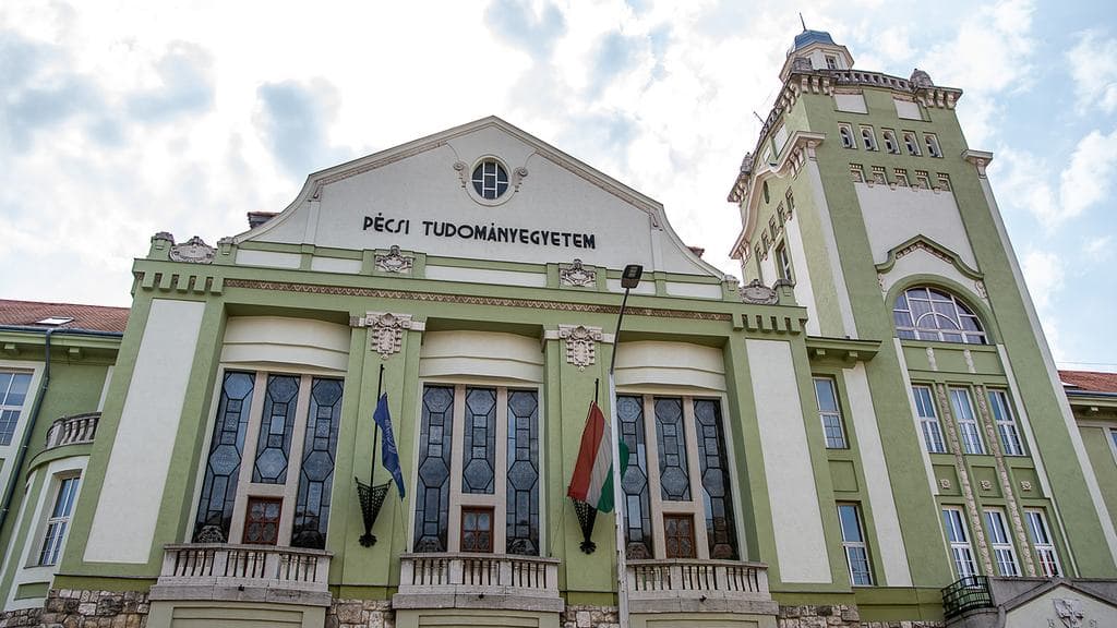 Botrány Pécsett: fideszes és KDNP-s politikusok doktori címei kerültek célkeresztbe