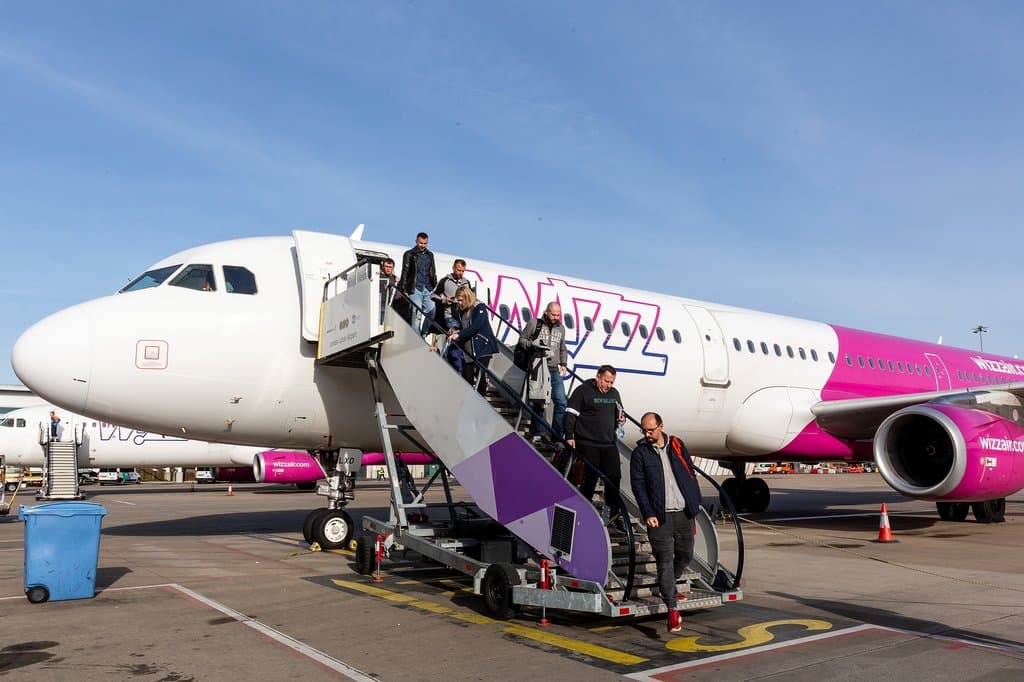 Utazók, figyelem! Újraindítja közel-keleti járatait a Wizz Air Budapestről