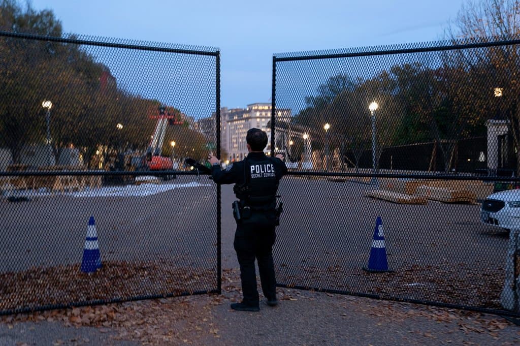 Megfigyelési hálózat vagy válasz a hibrid hadviselésre? Jön a hírszerzés totális reformja