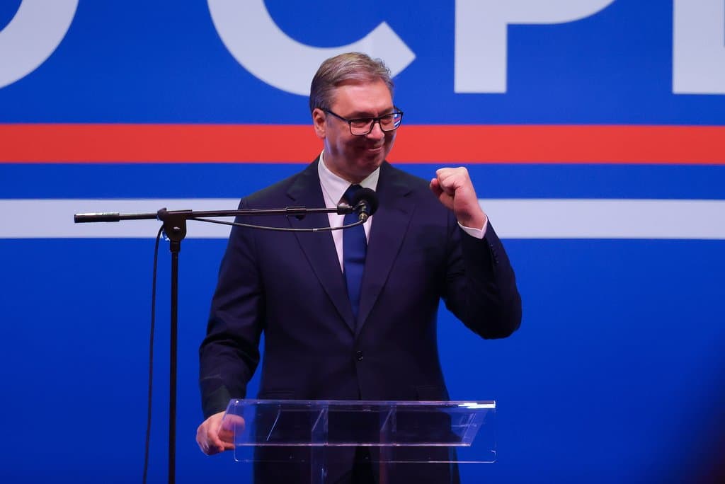 Vucic már csak egyetlen ciklust szeretne, utána eskü átadja a hatalmat