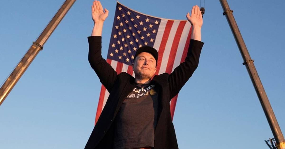 Hiába a repülő Tesla, a négyórás Elon Musk-filmre nem mennek az emberek moziba